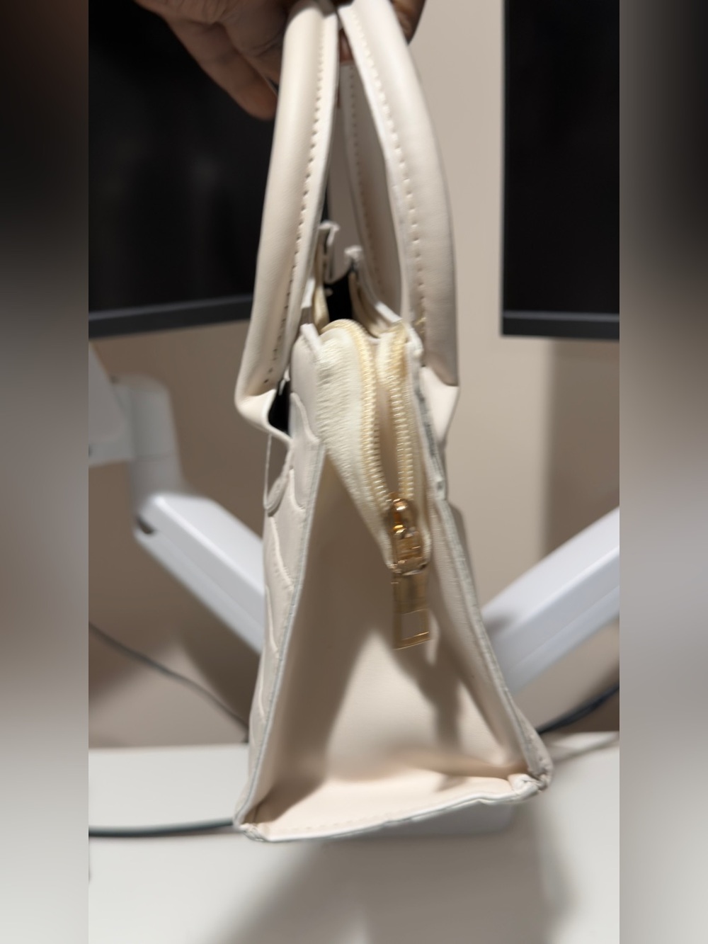 Structured Cream Croc-Embossed Top-Handle Bag - Picture 4 of 6